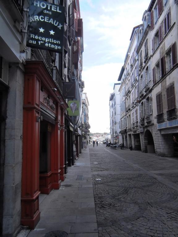 Hotel Des Arceaux Bayonne Exterior photo